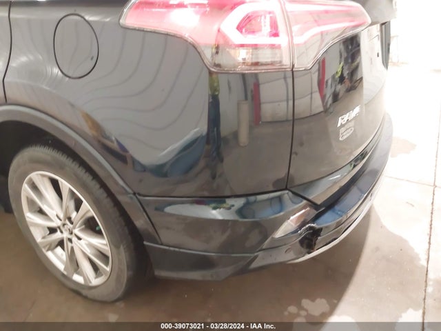 2T3DFREV4HW544663 Toyota Rav4 Platinum