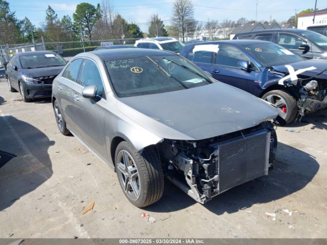 39073025 :رقم المزاد ، WDD3G4FB4KW005233 vin ، 2019 Mercedes-benz A 220 4matic مزاد بيع