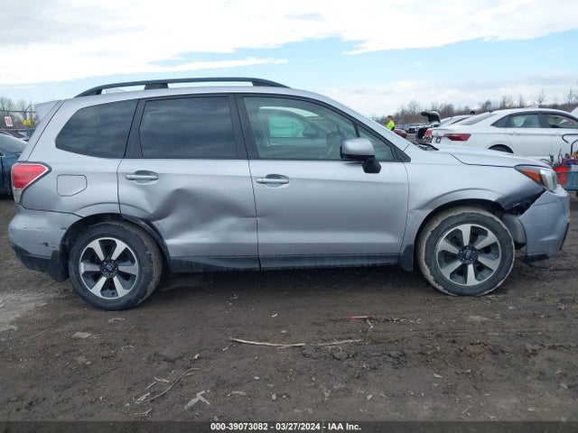 Subaru Forester 2.5i Premium 2017 JF2SJAEC3HH594547 Image 13