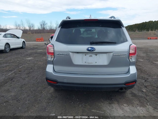 Subaru Forester 2.5i Premium 2017 JF2SJAEC3HH594547 Image 16