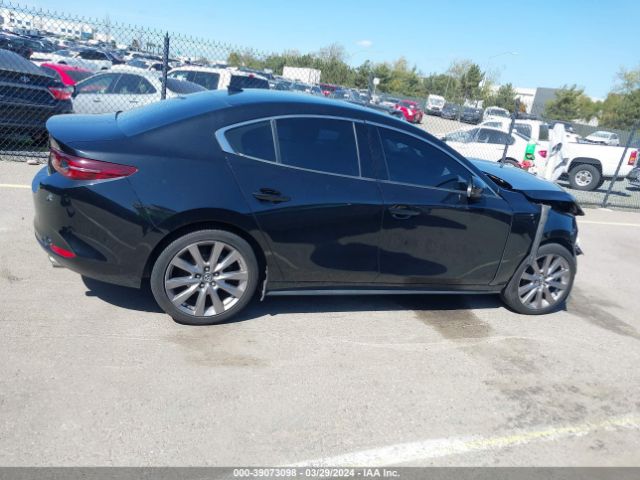 3MZBPAEM1KM100675 Mazda Mazda3 Premium Package