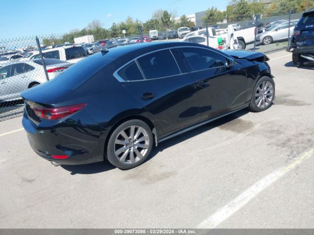 3MZBPAEM1KM100675 Mazda Mazda3 Premium Package