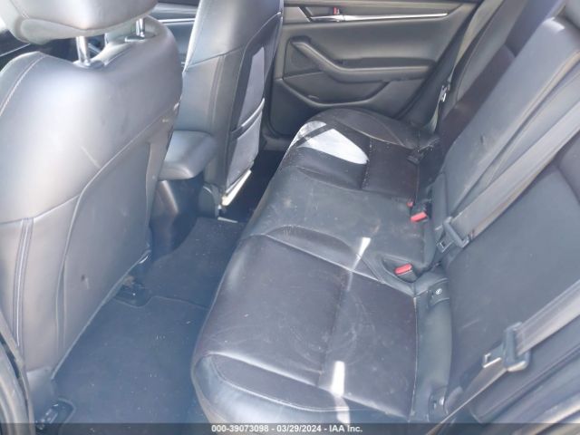 3MZBPAEM1KM100675 Mazda Mazda3 Premium Package