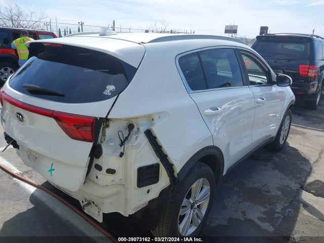 KIA Sportage Lx 2018 KNDPM3AC8J7483954 Image 4