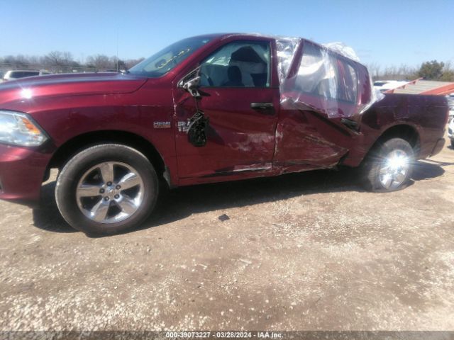 1C6RR7KT8JS352964 RAM 1500 Express  4x4 5'7 Box