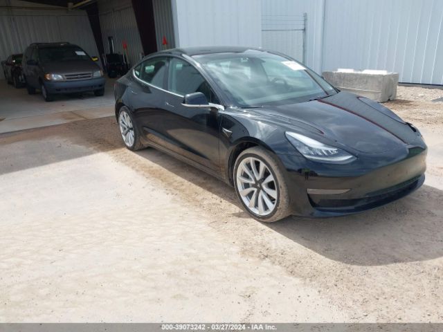 39073242 :رقم المزاد ، 5YJ3E1EBXKF388762 vin ، 2019 Tesla Model 3 Long Range/performance مزاد بيع