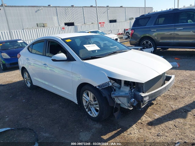 2019 5NPD84LF0KH403211 main image