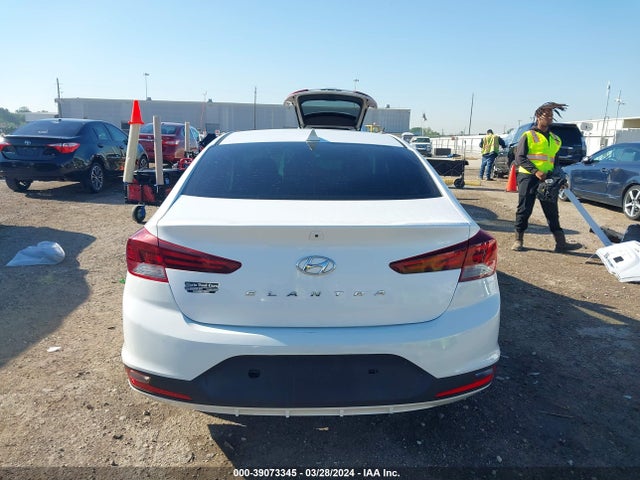 Hyundai ELANTRA SEL 2019 5NPD84LF0KH403211 Image 16