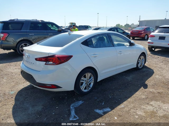 Hyundai ELANTRA SEL 2019 5NPD84LF0KH403211 Image 4