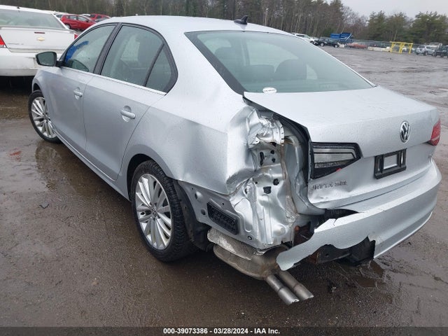 3VWL17AJ0GM315007 Volkswagen Jetta 1.8t Sel