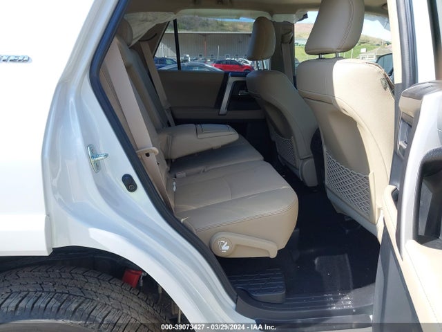 Toyota 4runner Limited 2024 JTEKU5JRXR6234661 Image 8