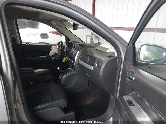 1C4NJCEB7HD160816 Jeep Compass Latitude Fwd