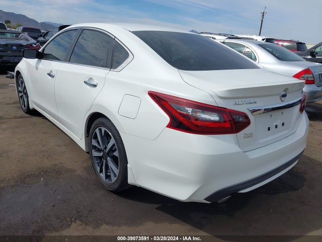 Nissan Altima 2.5 Sr 2017 1N4AL3AP1HN315869 Image 3