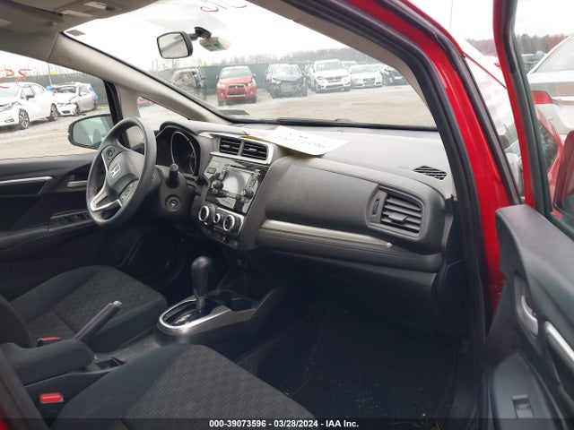 Honda FIT LX 2017 3HGGK5H55HM705120 Image 5