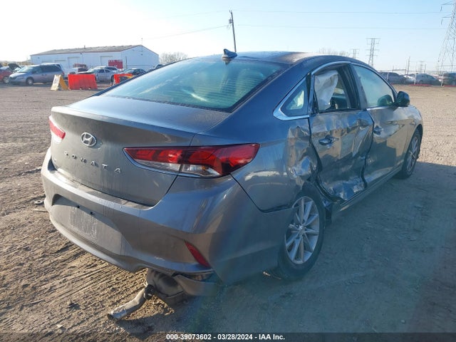 Hyundai SONATA SE 2019 5NPE24AF7KH783897 Image 4