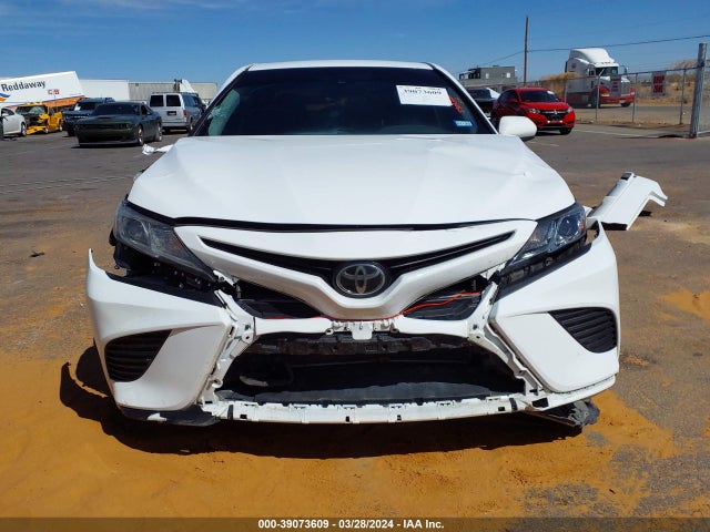 Toyota CAMRY SE 2018 4T1B11HK7JU641945 Image 13