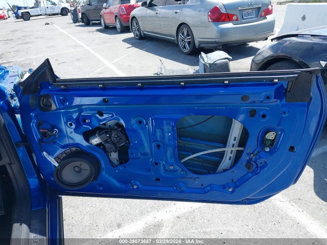 Chevrolet CAMARO 2SS 2018 1G1FG3D75J0110437 Image 17
