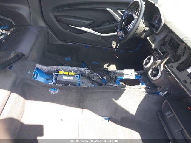 Chevrolet CAMARO 2SS 2018 1G1FG3D75J0110437 Image 18