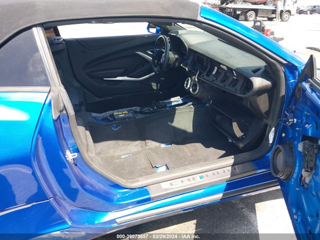 Chevrolet CAMARO 2SS 2018 1G1FG3D75J0110437 Image 5