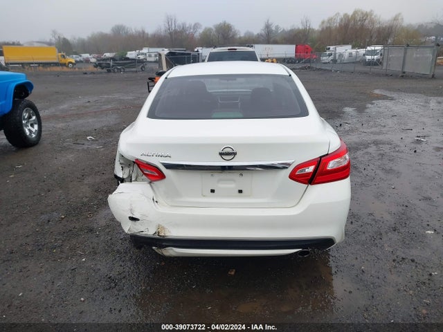 Nissan Altima 2.5 S 2017 1N4AL3AP5HC183856 Image 17