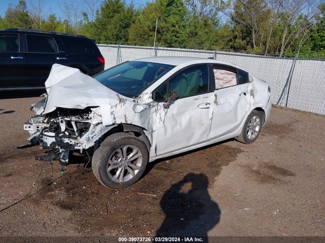 Chevrolet CRUZE LS 2019 1G1BC5SM7K7108678 Image 2
