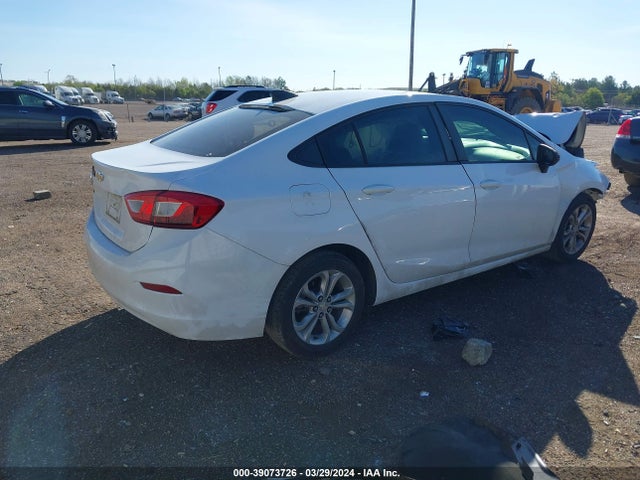 Chevrolet CRUZE LS 2019 1G1BC5SM7K7108678 Image 4