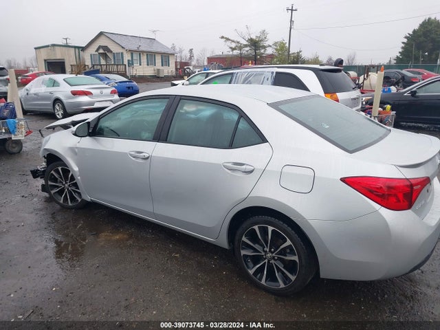Toyota COROLLA SE 2018 2T1BURHE2JC013017 Image 3