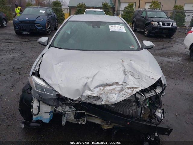 Toyota COROLLA SE 2018 2T1BURHE2JC013017 Image 6
