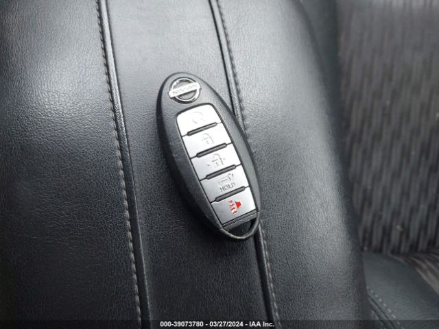 5N1AT2MV5JC756822 Nissan ROGUE SV