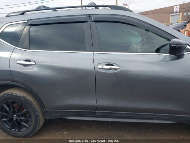 5N1AT2MV5JC756822 Nissan ROGUE SV