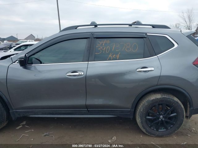 5N1AT2MV5JC756822 Nissan ROGUE SV
