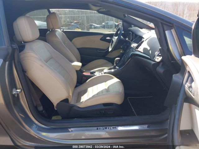 W04WH3N51HG008629 Buick Cascada Premium