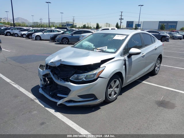 Chevrolet Cruze Ls Auto 2018 1G1BC5SMXJ7203265 Image 2