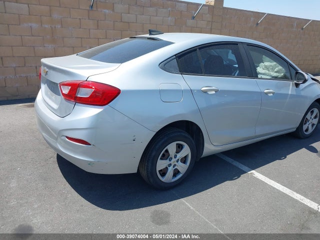 Chevrolet Cruze Ls Auto 2018 1G1BC5SMXJ7203265 Image 4