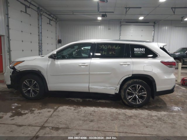 Toyota Highlander Xle V6 2016 5TDJKRFH3GS290662 Image 14