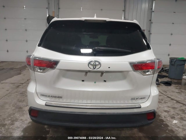 Toyota Highlander Xle V6 2016 5TDJKRFH3GS290662 Image 16