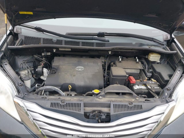 Toyota Sienna Xle 8 Passenger 2015 5TDYK3DC2FS646584 Image 10