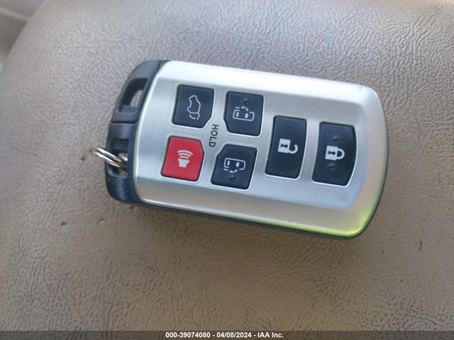 Toyota Sienna Xle 8 Passenger 2015 5TDYK3DC2FS646584 Image 11