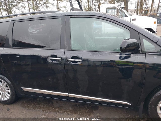 Toyota Sienna Xle 8 Passenger 2015 5TDYK3DC2FS646584 Image 13