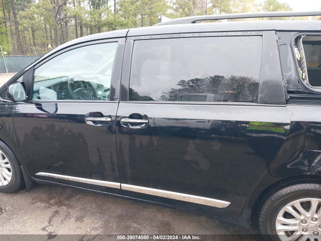 Toyota Sienna Xle 8 Passenger 2015 5TDYK3DC2FS646584 Image 14