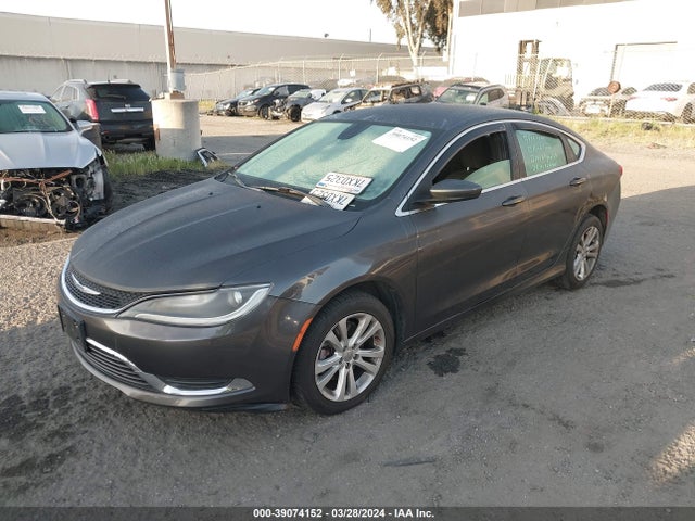 Chrysler 200 Limited 2015 1C3CCCAB8FN708521 Image 2