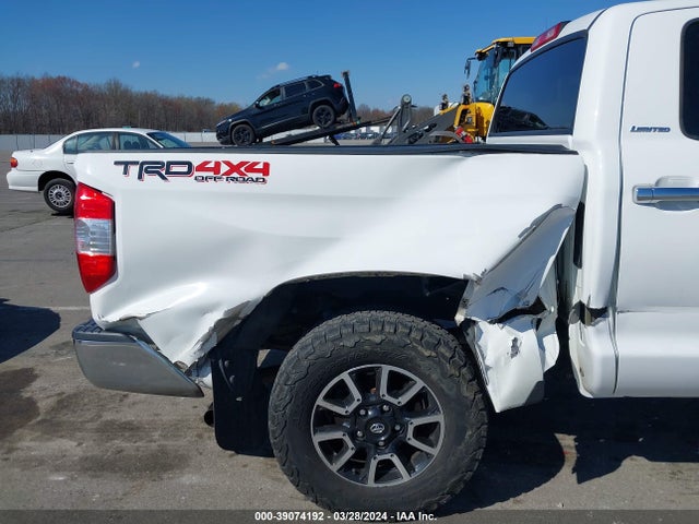 5TFHW5F10FX428679 Toyota Tundra Limited 5.7l V8