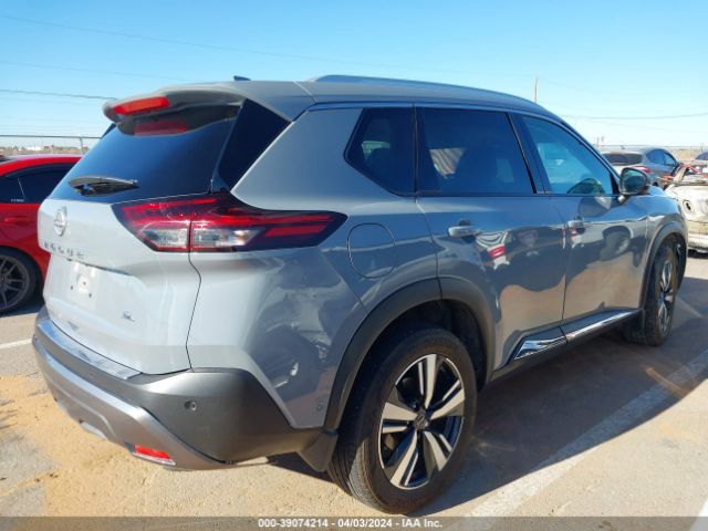 5N1BT3CA8NC709105 Nissan Rogue Sl Fwd
