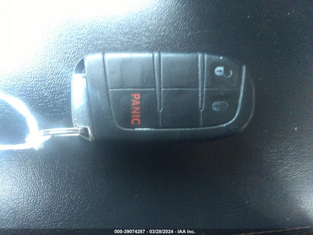 3C4NJDBB8JT418528 Jeep Compass Latitude 4x4