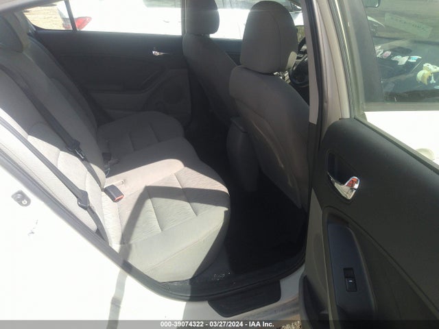 KIA FORTE LX 2015 KNAFK4A66F5258191 Image 8