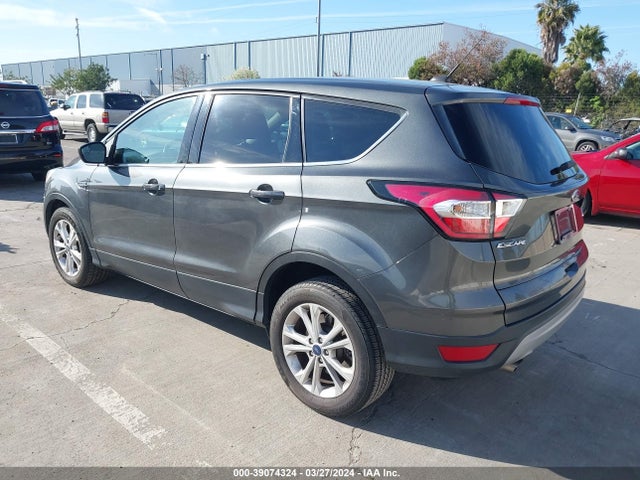 Продажа на аукционе авто 2017 Ford Escape Se, vin: 1FMCU0GD3HUC80054, номер лота: 39074324