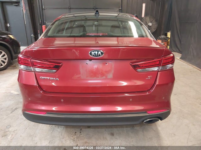 KIA Optima S 2018 5XXGT4L32JG223949 Image 16