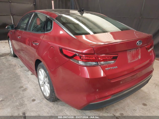 KIA Optima S 2018 5XXGT4L32JG223949 Image 3