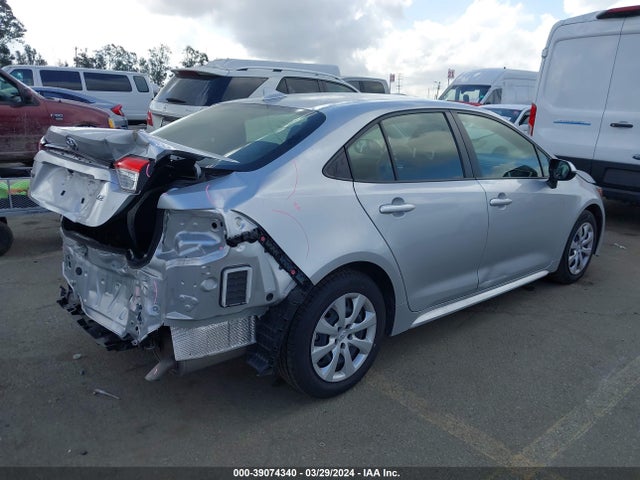 Toyota COROLLA LE 2022 JTDEPMAE5N3031933 Image 4