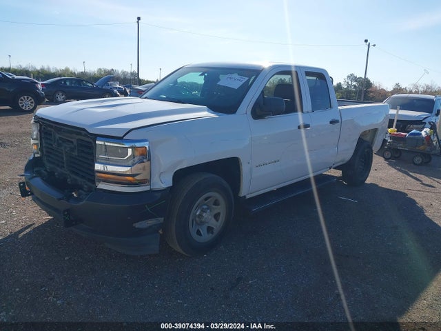 Chevrolet Silverado 1500 Wt 2018 1GCRCNEC5JZ101823 Image 2